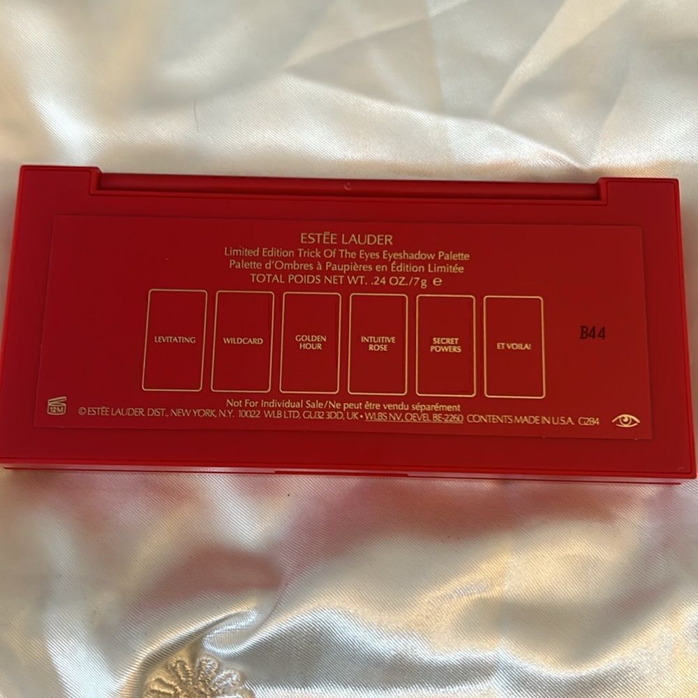 Estee Lauder Limited Edition Eyeshadow Palette -Trick of the Eyes - 6 Shades NEW - Picture 3 of 3